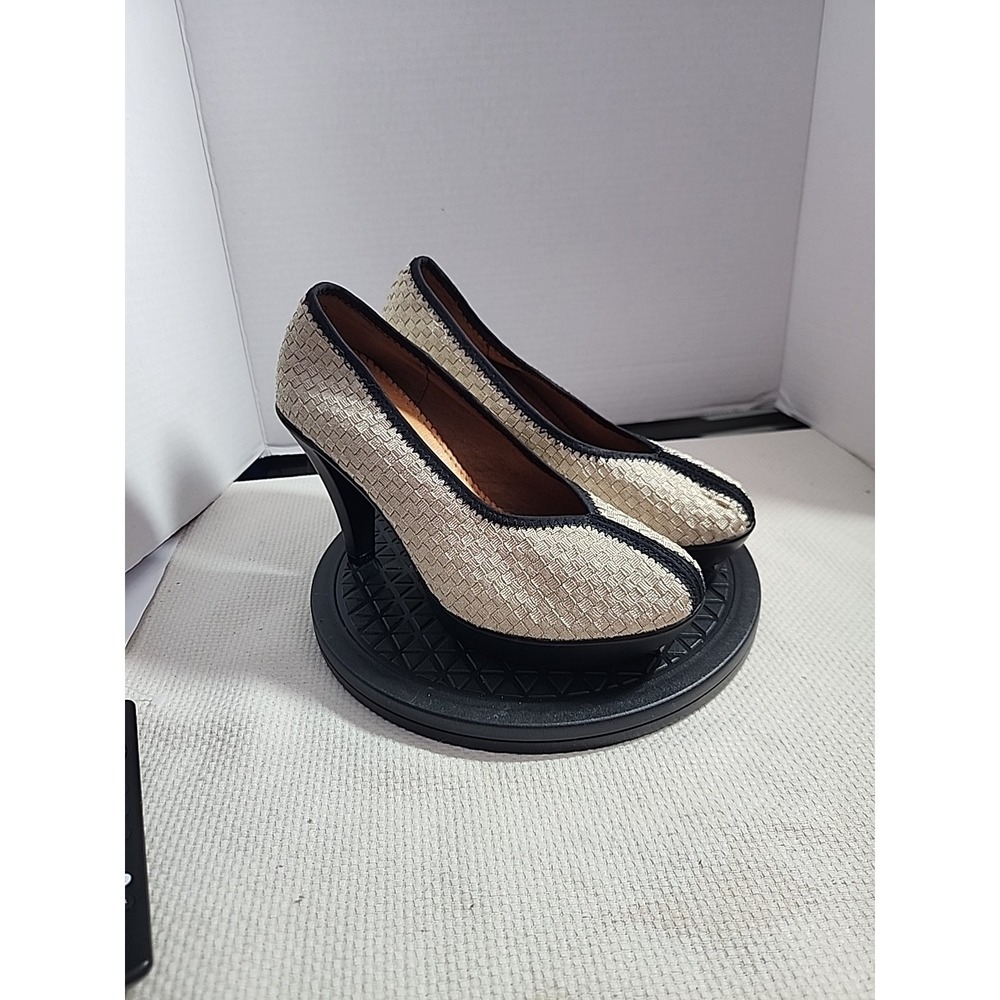 Bernie Mev Heels Legend Platform Pumps Size EU‎ 39 US 8.5 Champagne Shoes Pin Up